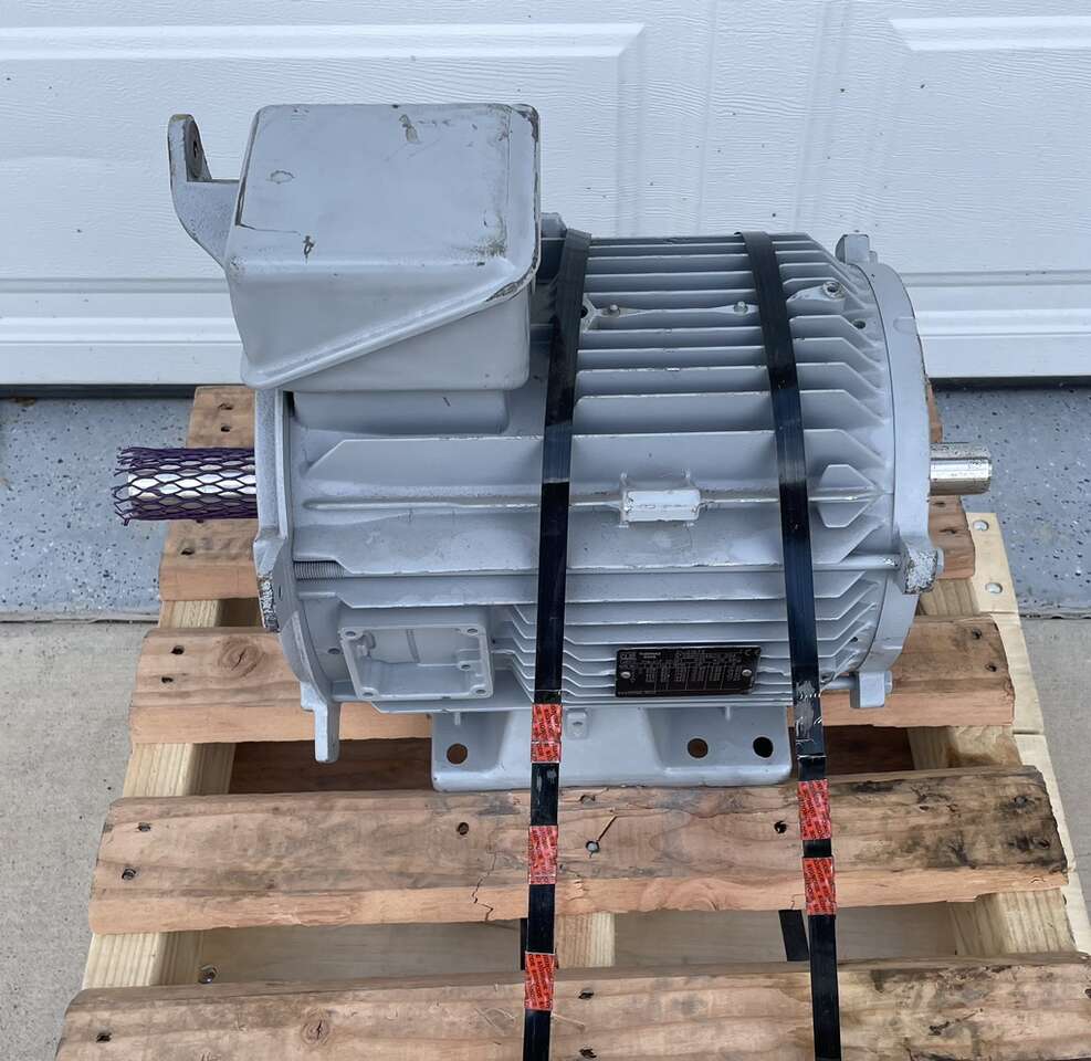 SAVE THOUSANDS OF $$$ Thermo King 12HP 3 Phase Standby Electric Motor