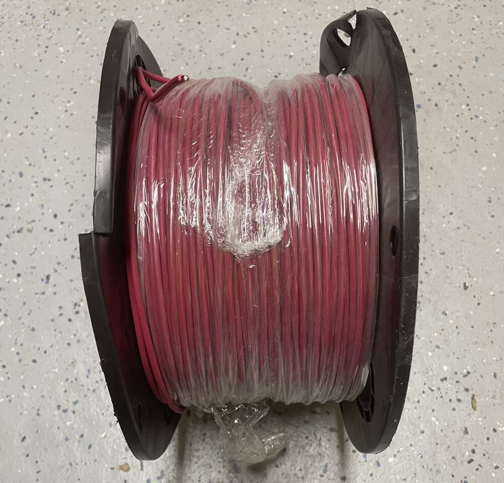 BRAND NEW IN PACKAGE 750' Spool 12 AWG 19 Strand General Circuit Wire In Red