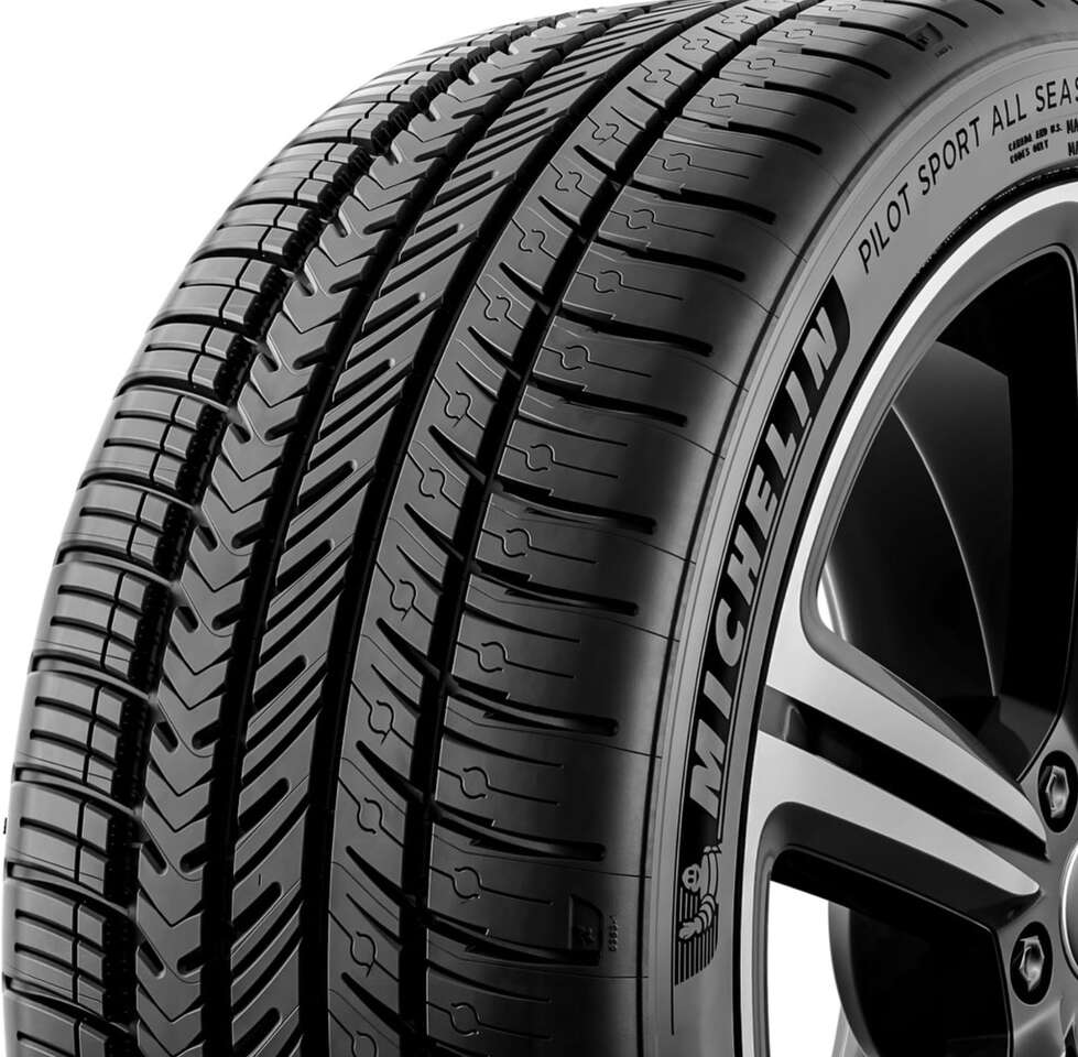 SAVE $86! BRAND NEW Michelin 235/55ZR17/XL Pilot Sport All-Season Radial Tire (1 AVAILABLE)