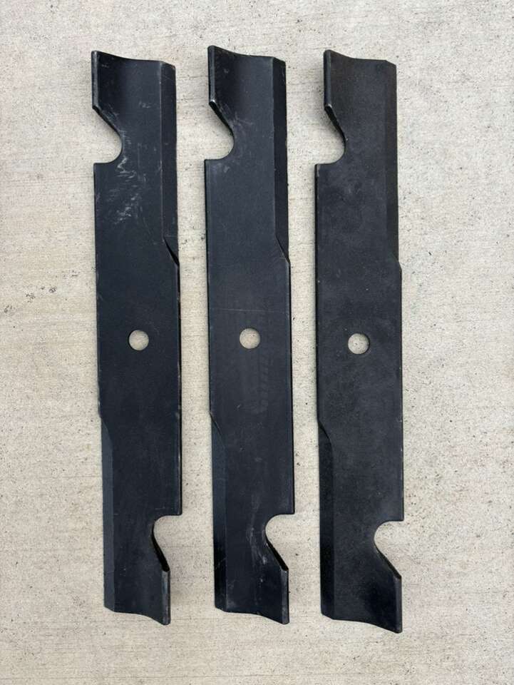 BRAND NEW 107-3192-03 (SET OF 3) 16.5” High-Flow Blades For Toro Lawnmower