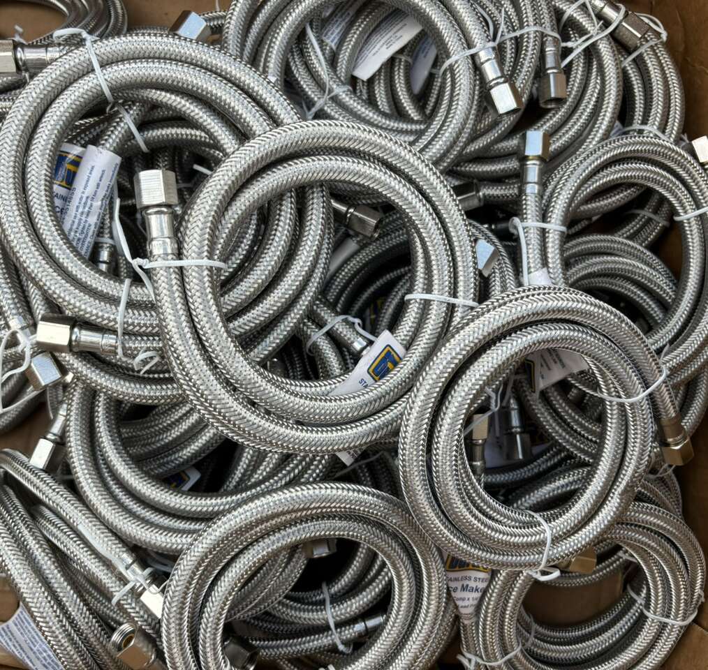 LESS THAN HALF PRICE! BRAND NEW (LOT OF 40) Stainless Steel Braided 1/4"X1/4"X48" Icemaker Lines/Hoses