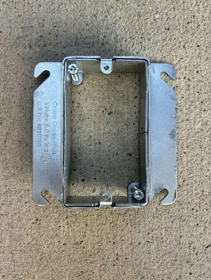 SAVE $48! BRAND NEW IN BOX- (((CASE OF 25))) Eaton AMR1 Crouse-Hinds 1-Gang Adjustable Mud Ring