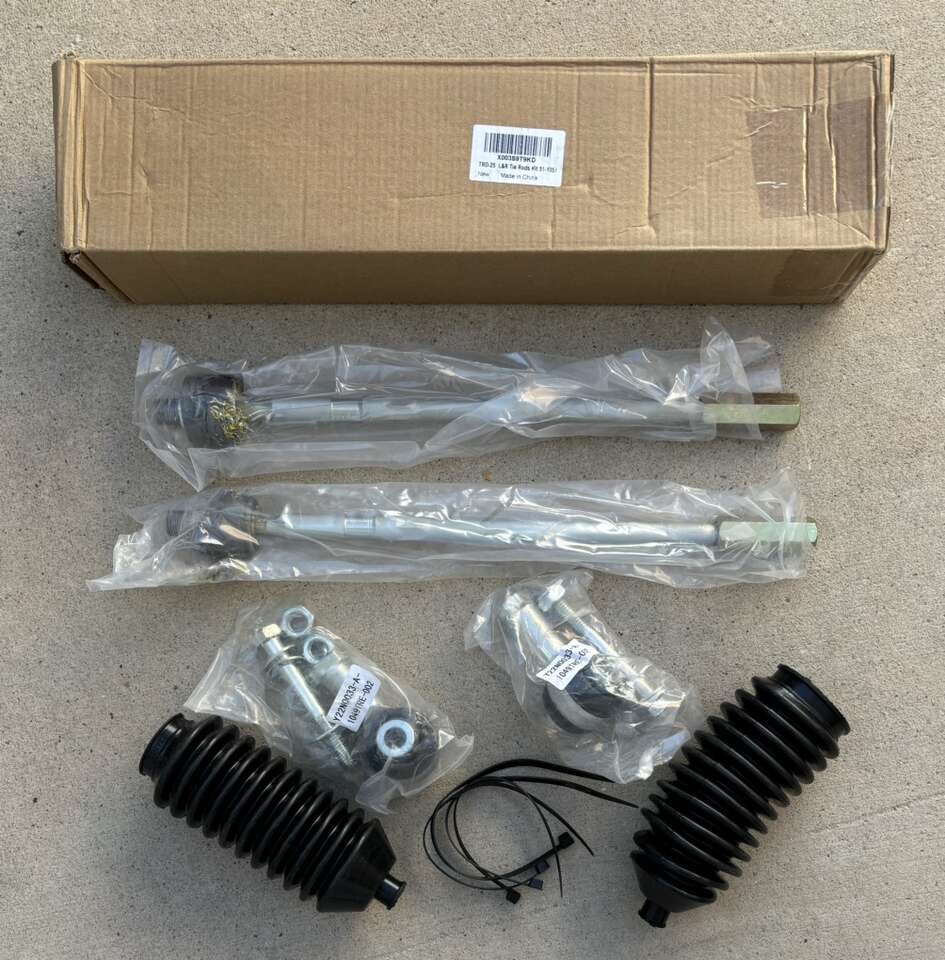 HALF PRICE OF AMAZON! BRAND NEW IN BOX- LEFT & RIGHT Tie Rod Kit For 2013-2020 Can-Am Commander 800/1000