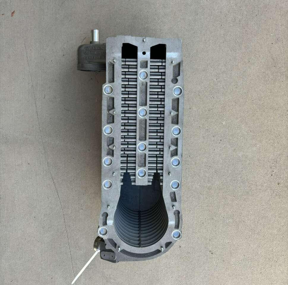 BRAND NEW 7629121 Cast Aluminum Water Manifold Heat Exchanger