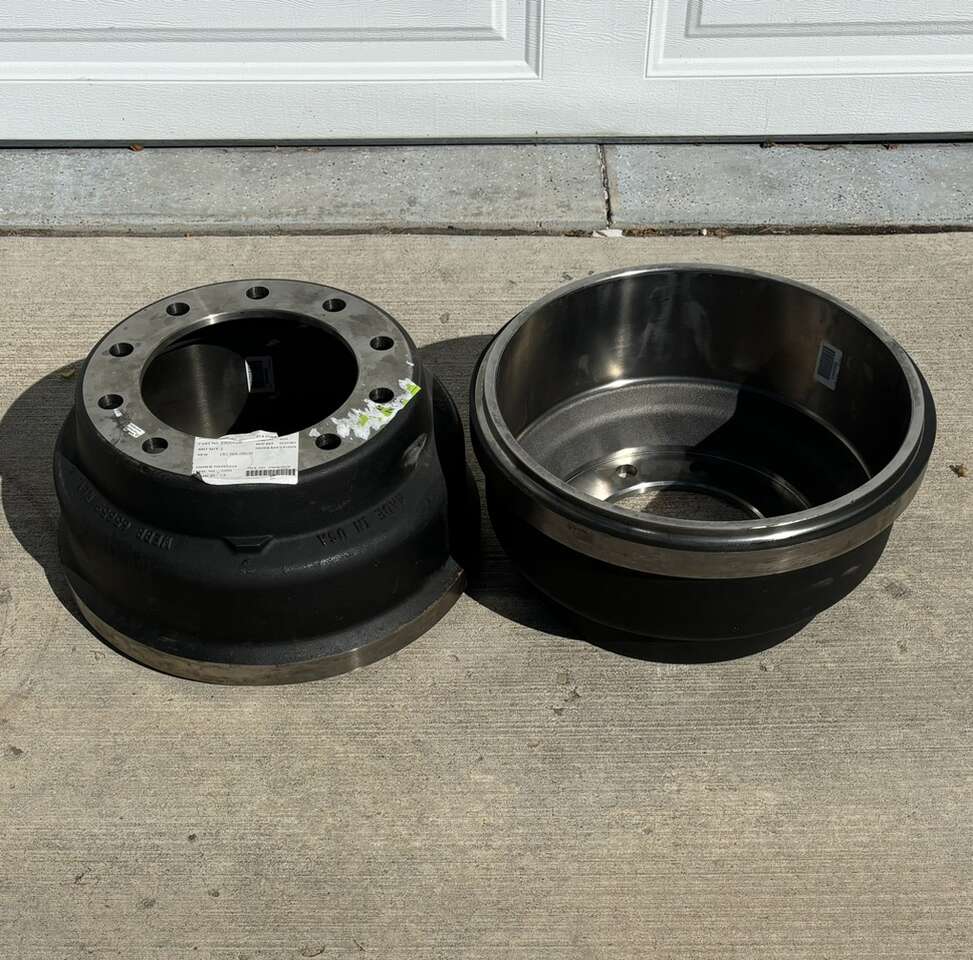 HALF PRICE! BRAND NEW- ISUZU 8-98394-724-0 (GM# 98394724) (SET OF 2) FRONT Brake Drums 2022-2024 Isuzu FTR/FVR
