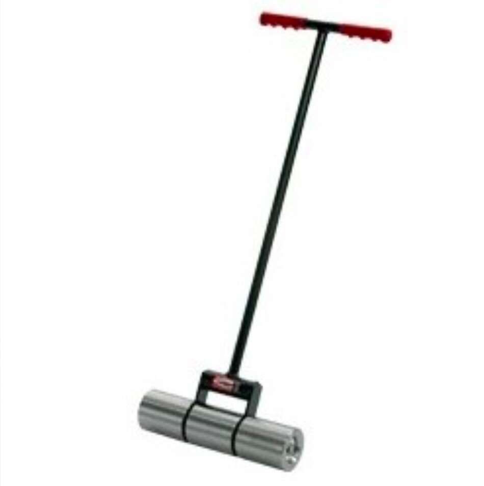 LESS THAN HALF PRICE! BRAND NEW- GUNDLACH 192 Carpet/Linoleum 35Lb Roller