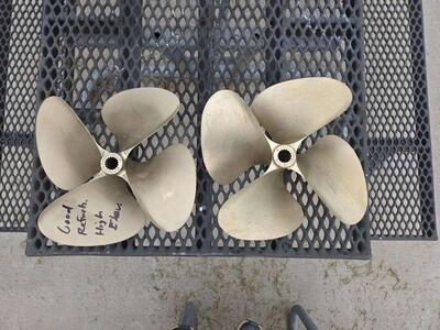 OJ Wakepro V3 Prop #818 and #812