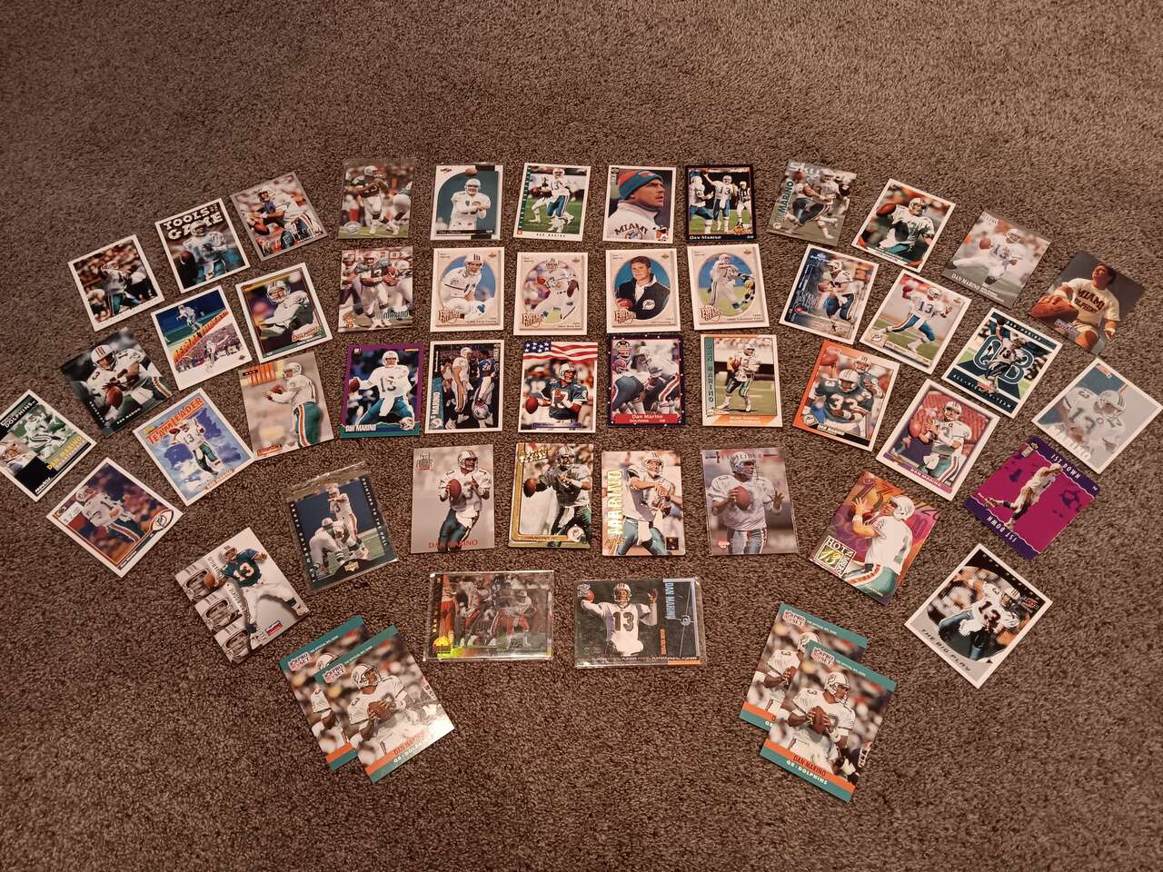 Dan Marino Lot (50 Cards)