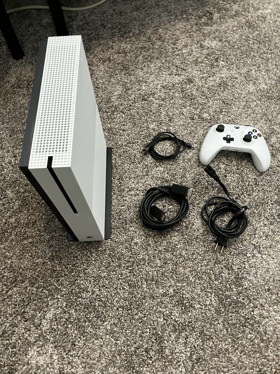 Xbox One S and Controller Electronics
