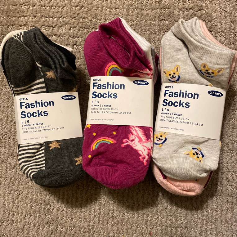 Girls Socks Size Large -6 Pack