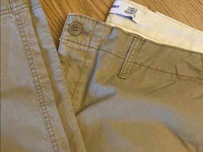 Mens khakis Size 40x30