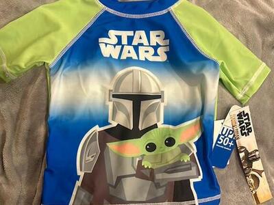 Size 2T Rashguard-Starwars