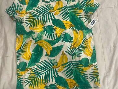 Girls Tshirt Size Large