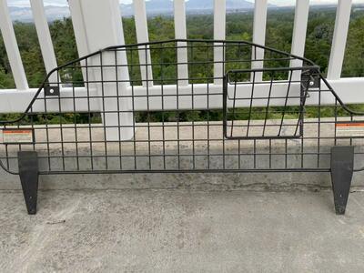 Subaru Outback pet Cargo