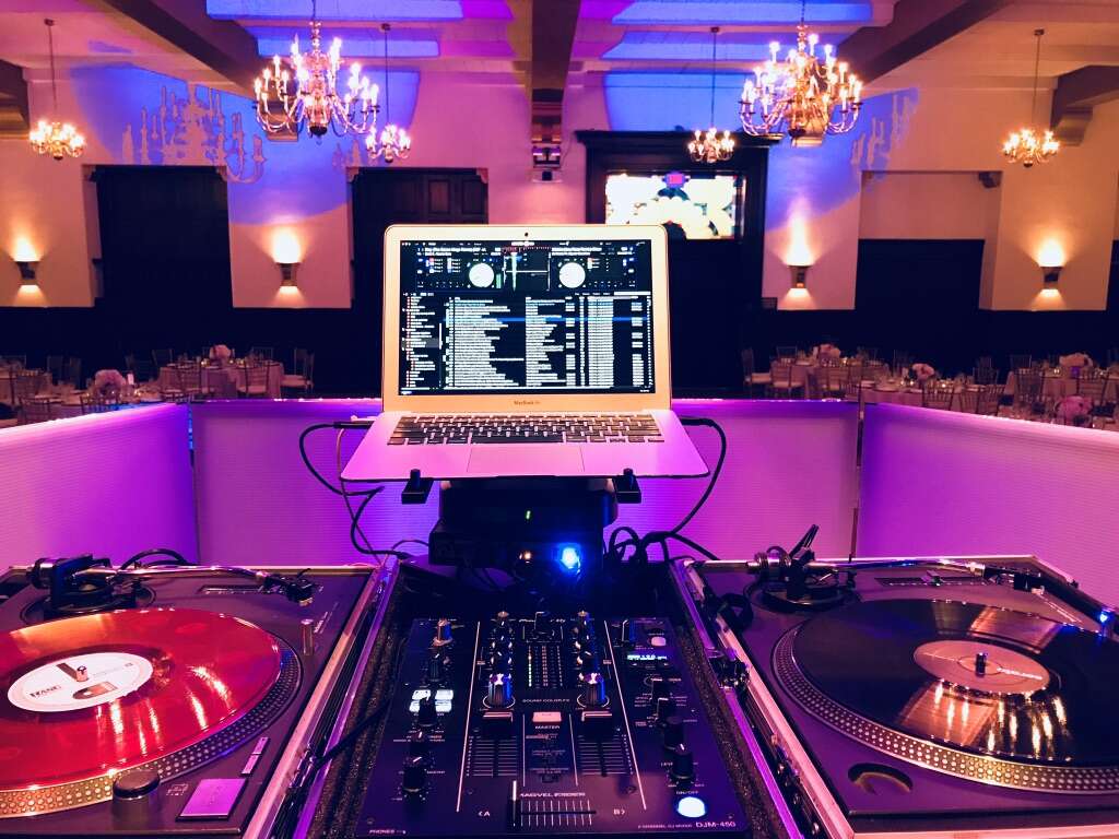 DJ & MC Professional audio & Lighting, Weddings