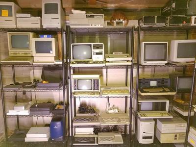 I want your old vintage retro computers!
