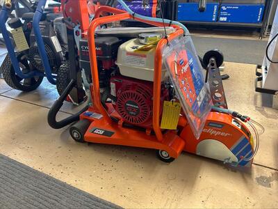 Norton/Clipper 10 inch GC55 floor saw