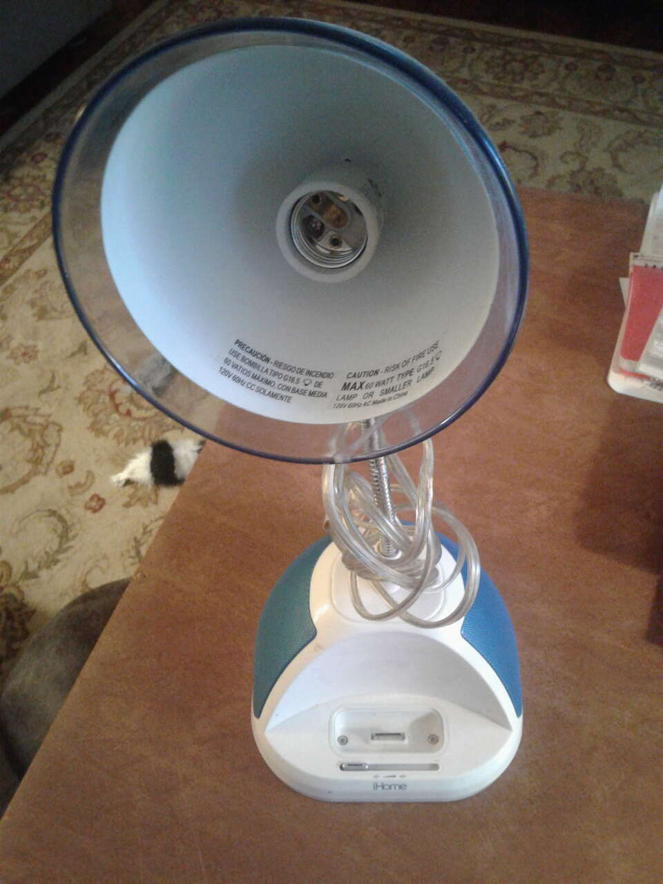 Desk Ipod Speaker Lamp