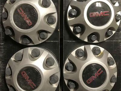 GMC 2500 / 3500 CENTER CAPS