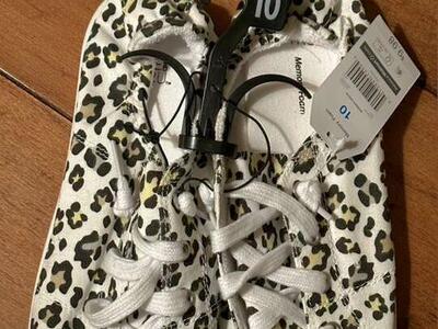 Brand New Women’s Size 10 Shoes