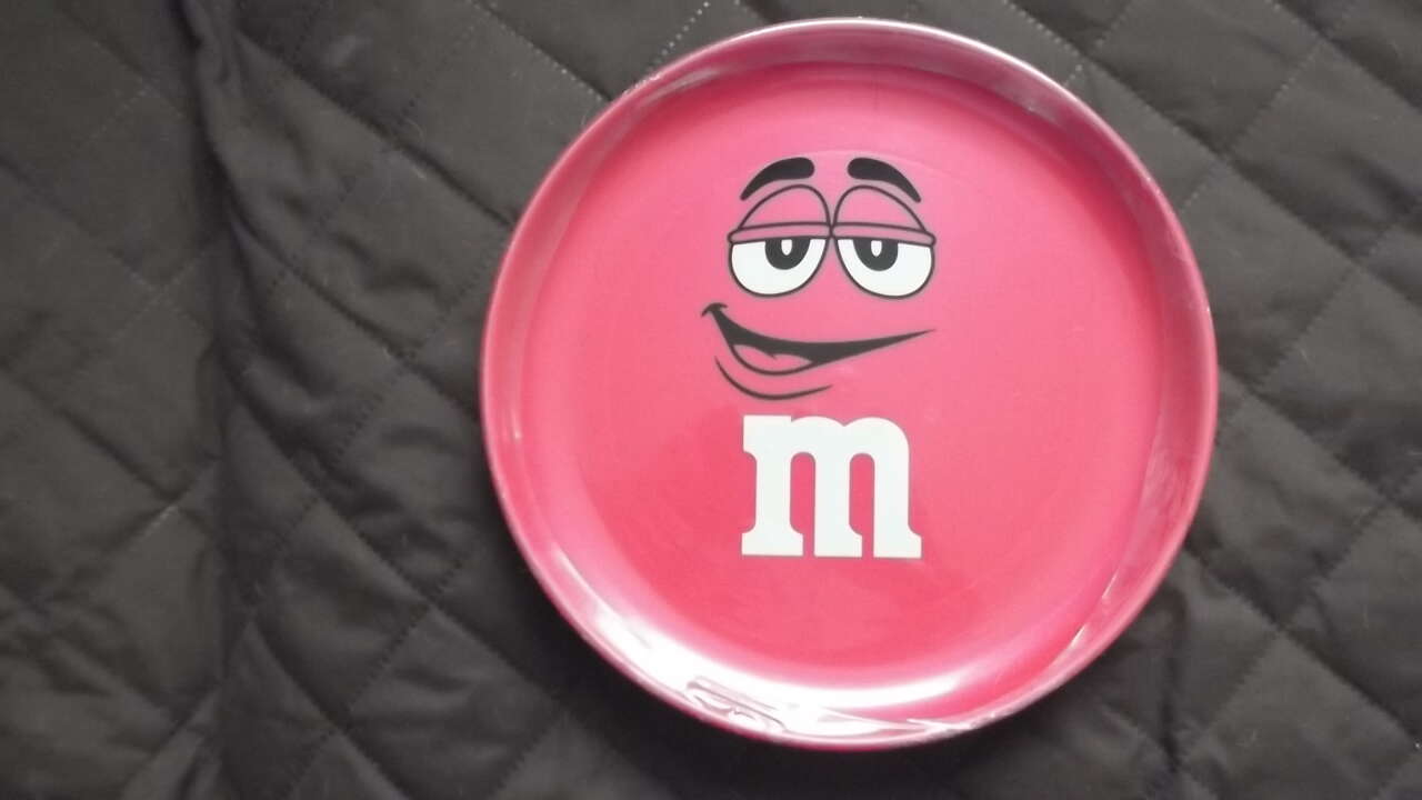M & M Plates