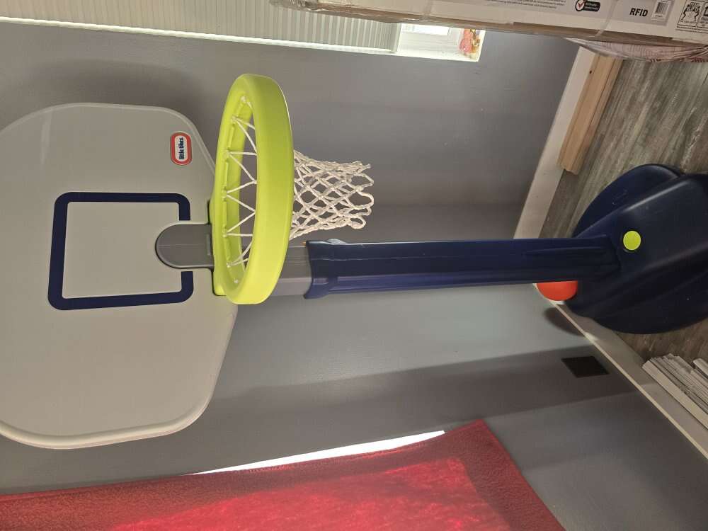 Kids basketball hoop