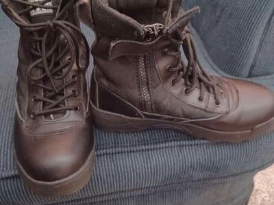 Original S.W.A.T. Classic boots, size 9W, 7.5 Men's