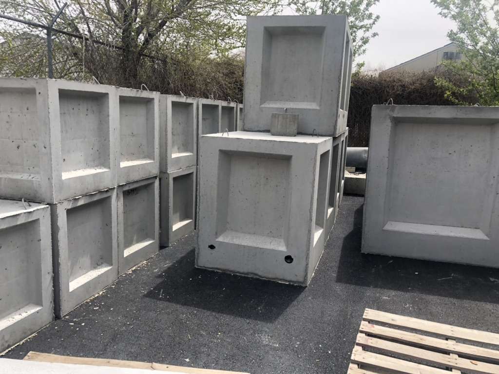 2'x2'x3' Precast Knockout Box Catch Basin