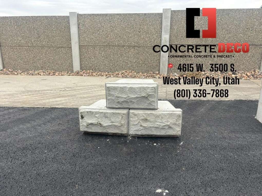 MidSize Landscape Concrete Block 2'x2'x1
