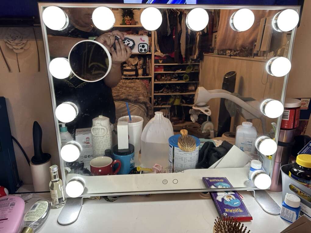 Vanity Mirror Furniture