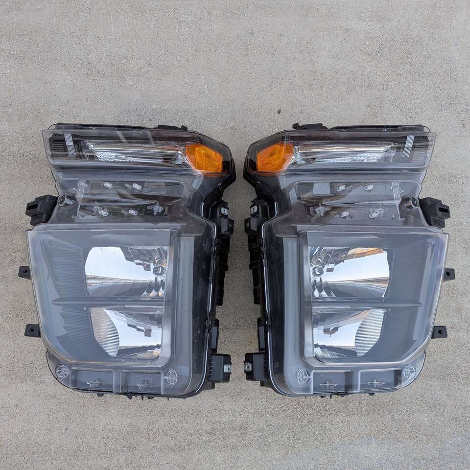 2020-2024 OEM Silverado Head Lights
