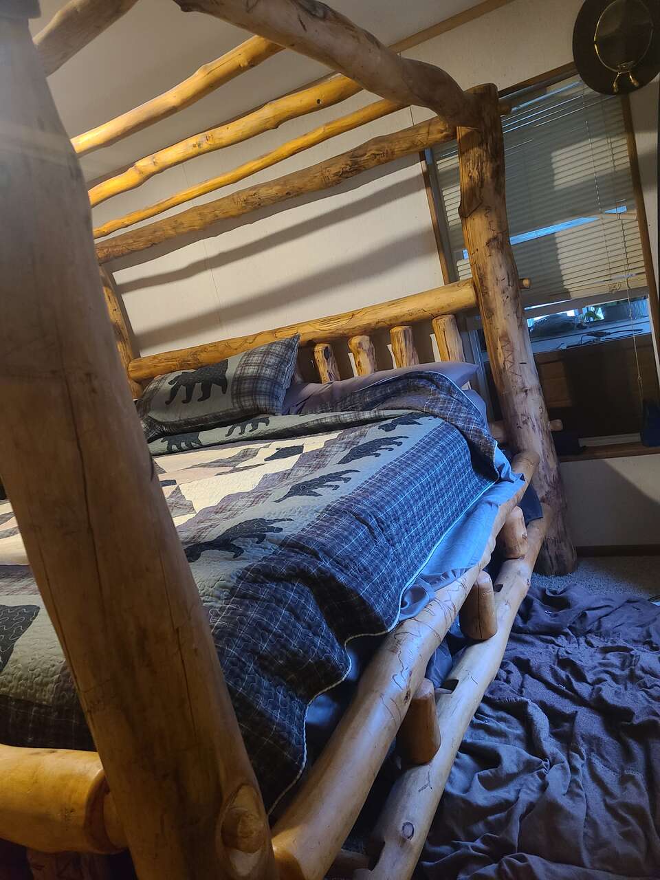 Rare rustic king log canopy bed with … Furniture