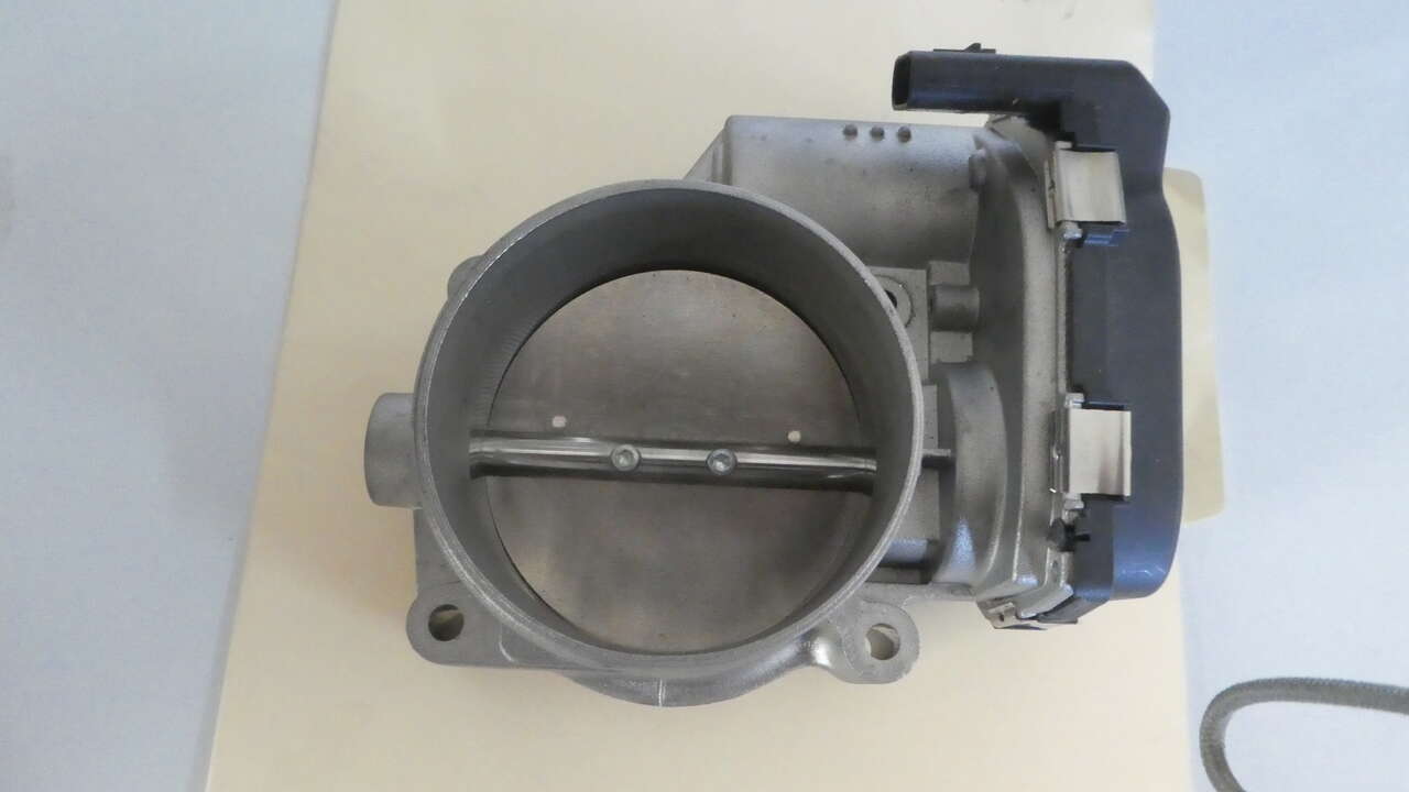 Ford F250 6.2 Liter Throttle Body as New - AL3E9F991CA