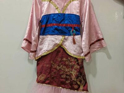 Disney Store Mulan Halloween Costume size 9 / 10