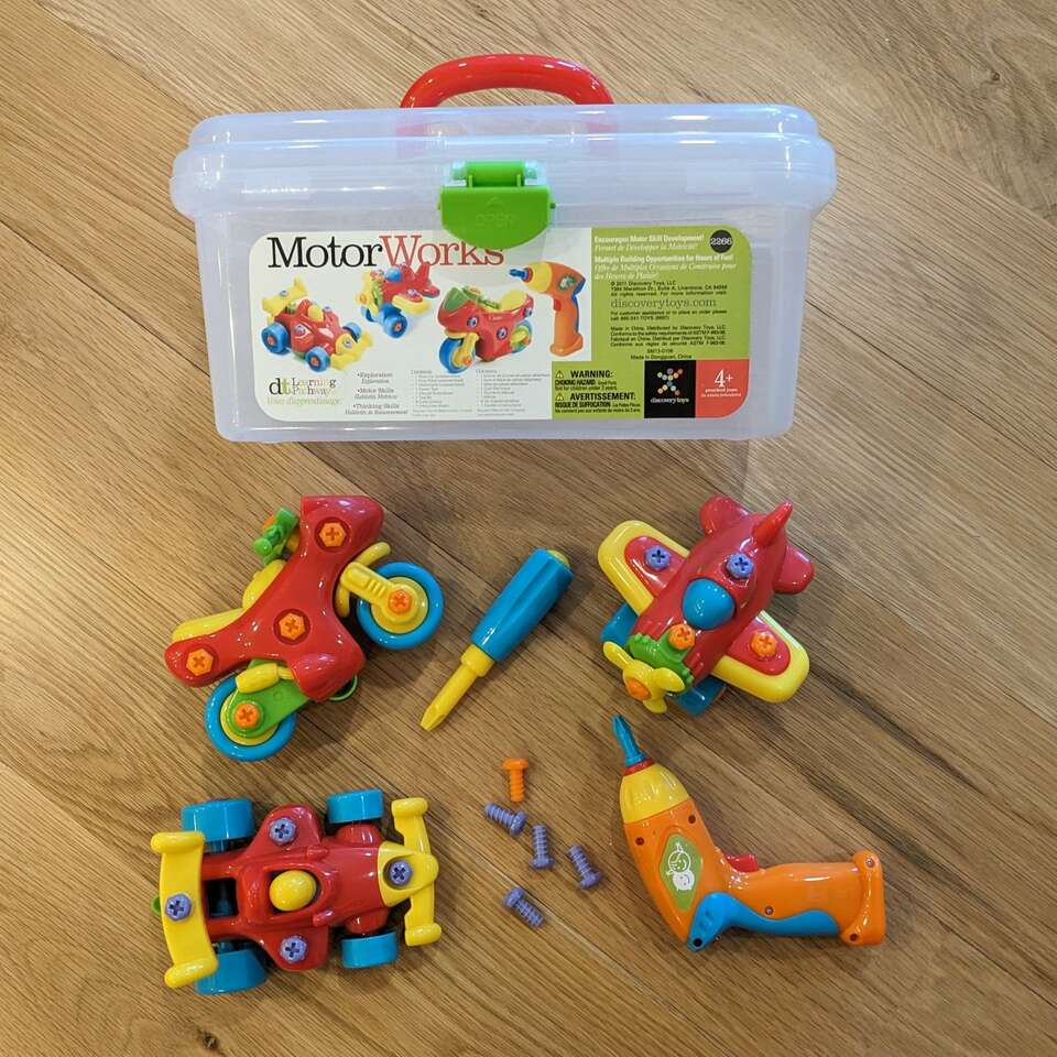 Discovery Toys MotorWorks Take-Apart Vehicles Set