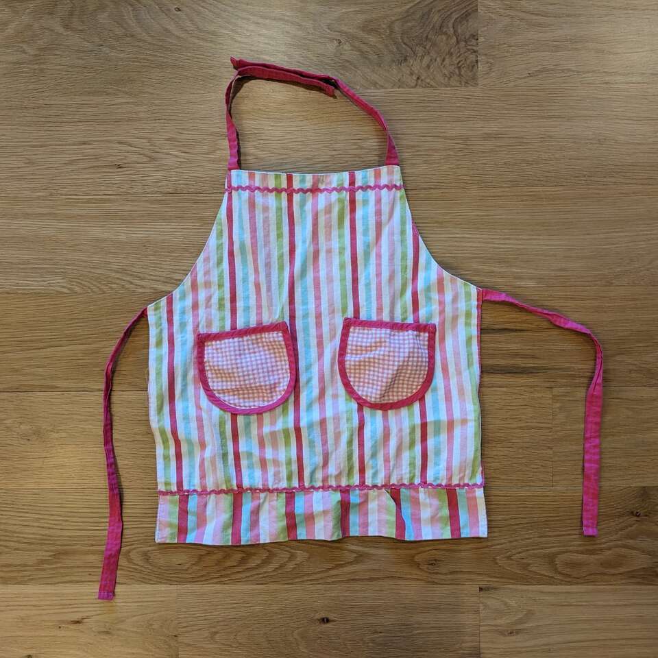 Reversible Childs Apron - Adjustable Size