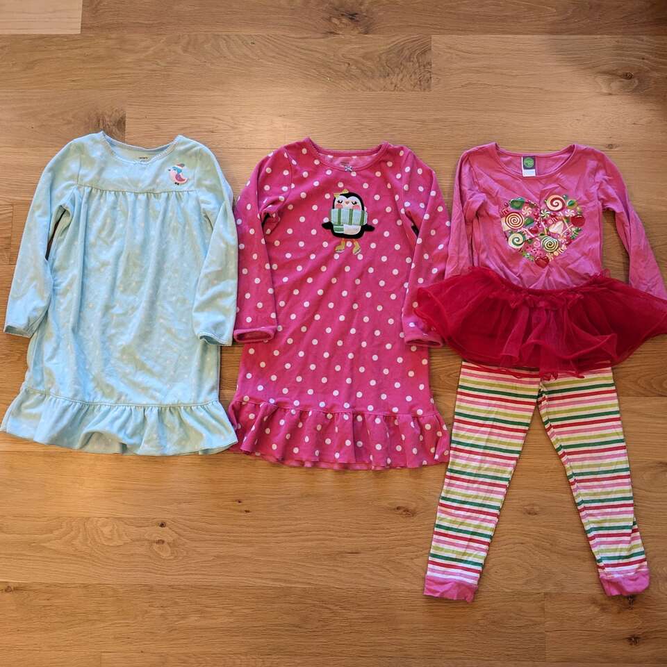 3 Pairs of Pajamas Winter Girls Clothes - size 6