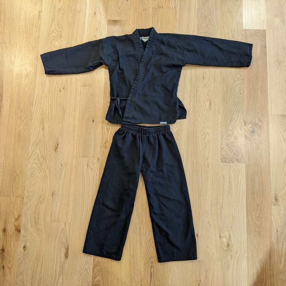 Century Black Karate Gi Costume - Size 6 - 7