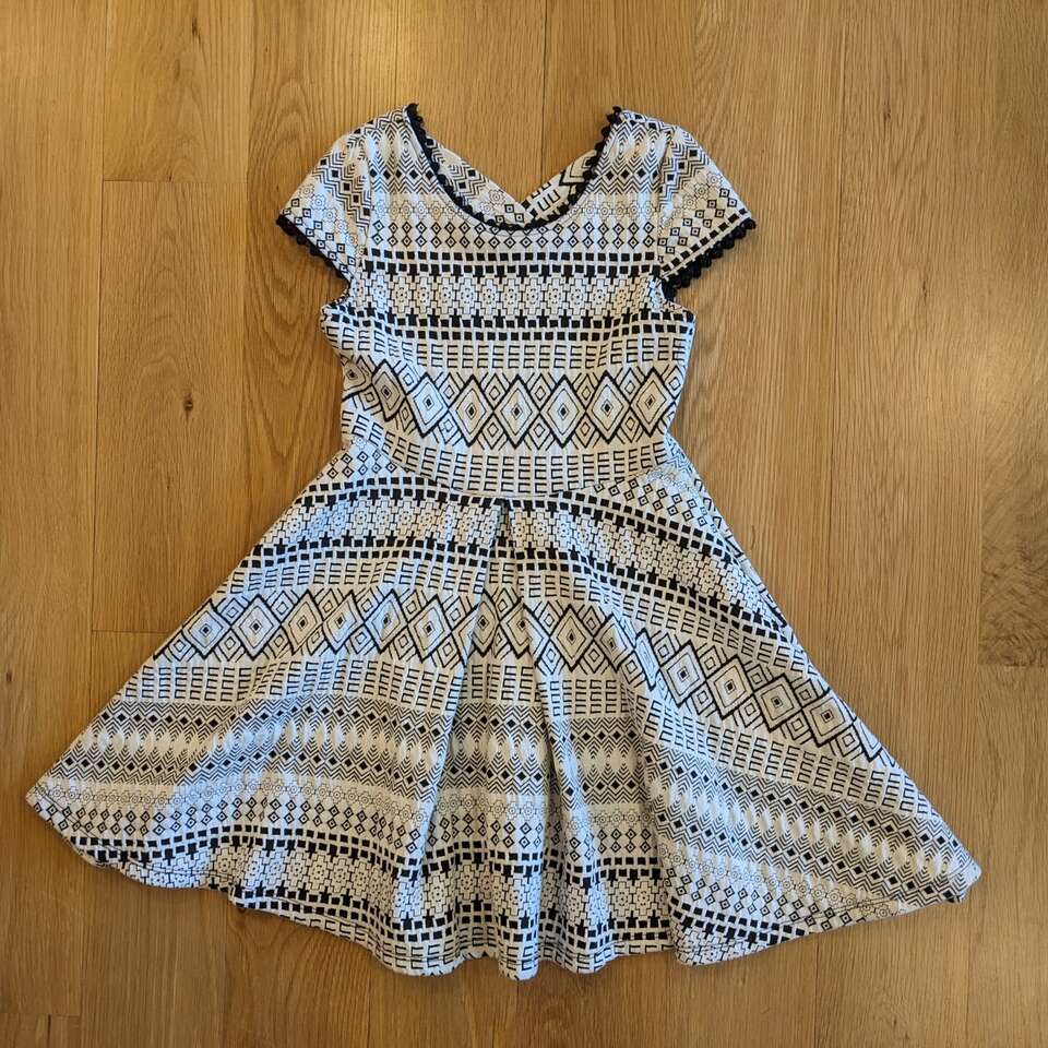 Black & White Dress Girl's Clothes - size 8