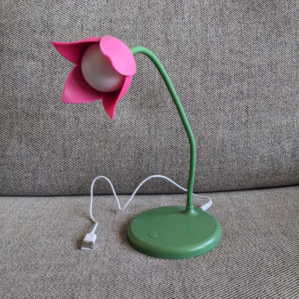 Adjustable Flower Desk Light Lamp