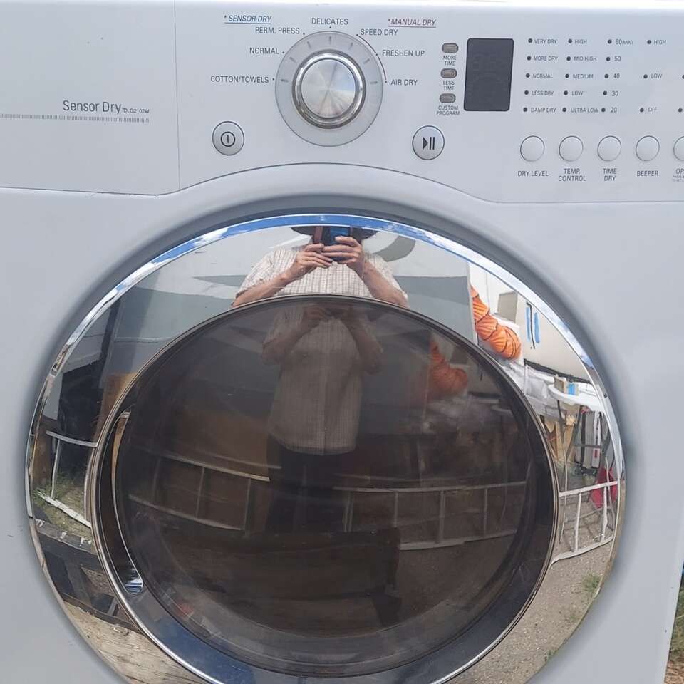Nice LG Efficient Gas Dryer front warrantied