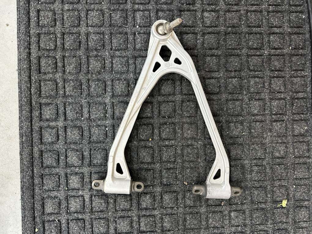 Polaris Axys A Arm (Upper Right)