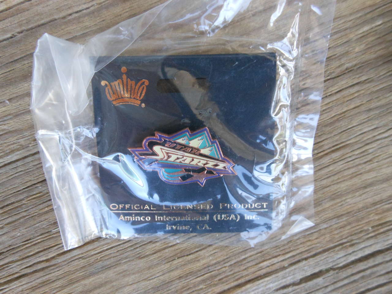 Vintage WNBA Utah STARZZ Pin