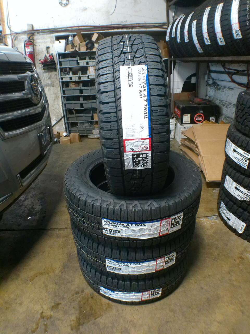 P225/60R17 FALKEN WILD PEAK A/T TRAIL.