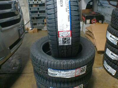 P225/60R17 FALKEN WILD PEAK A/T TRAIL.