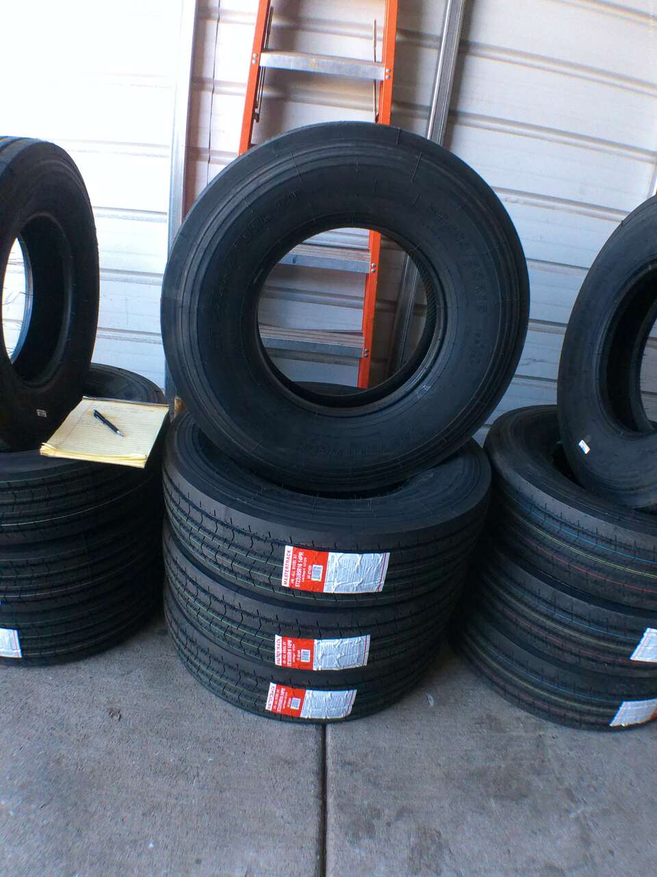 ST235-85R16 MASTERTRACK HF-ST49N LOAD RANGE G 14PLY.