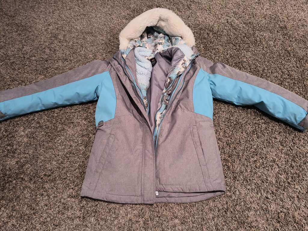 Youth Winter Coat Size 14/16