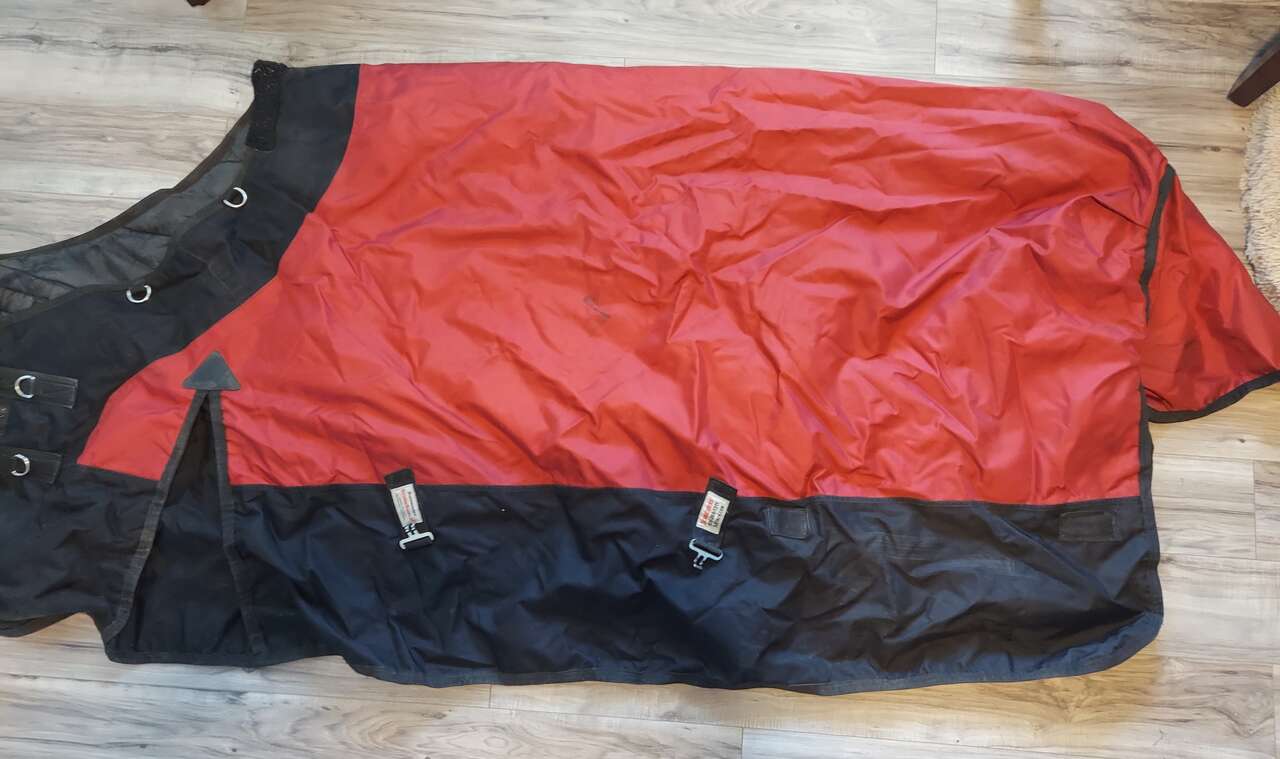 78 inch Schneiders horse blankets Livestock