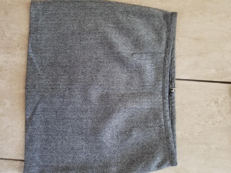 BRAND NEW SKIRT SIZE 0