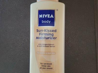BRAND NEW NIVEA MOISTURIZER AND TANNER